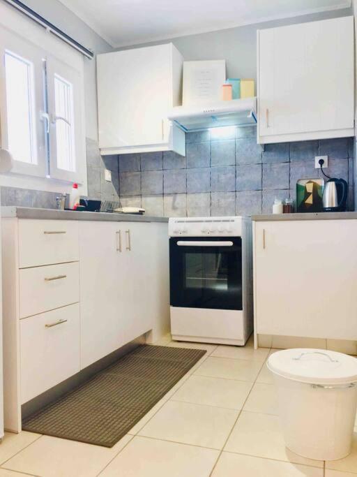 New, Modern And Cozy In Apartment